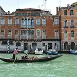Locazione Turistica Sotoportego Venier